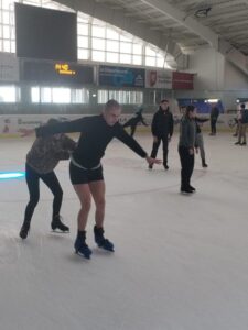 sortie-patinoire-15-janv-2025-3-768x1024